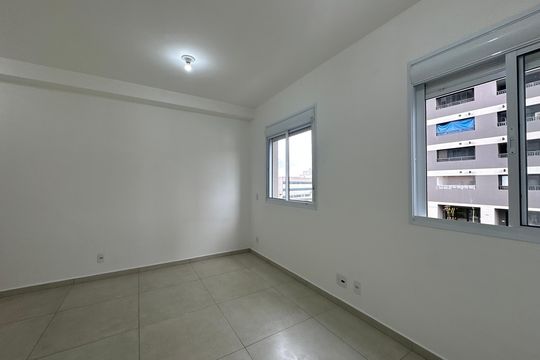 Quarto de apartamento para alugar com 1 quarto, 45m² em Vila Militar, Barueri
