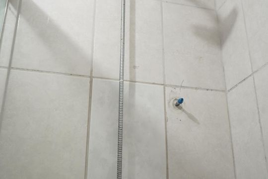 Banheiro da Suíte de apartamento para alugar com 2 quartos, 69m² em Vila Carrão, São Paulo