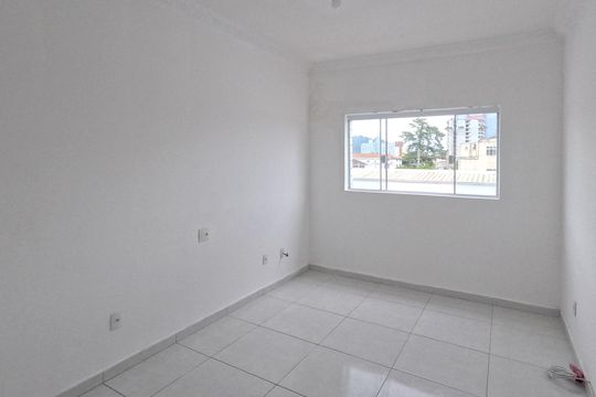 Apartamento para alugar com 2 quartos, 70m² em Encruzilhada, Santos