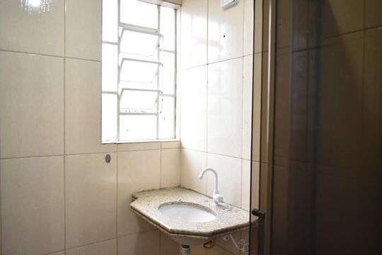Banheiro de apartamento para alugar com 2 quartos, 62m² em Planalto Paulista, São Paulo