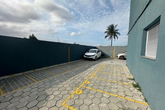 Garagem de apartamento para alugar com 2 quartos, 47m² em Catiapoã, São Vicente
