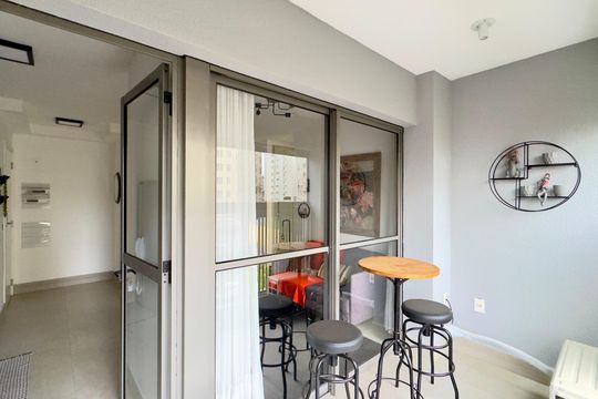 Varanda de apartamento para alugar com 1 quarto, 40m² em Cambuí, Campinas