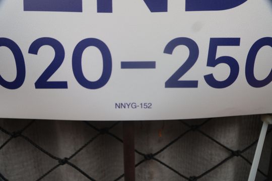 Placa de casa à venda com 2 quartos, 60m² em Guajuviras, Canoas