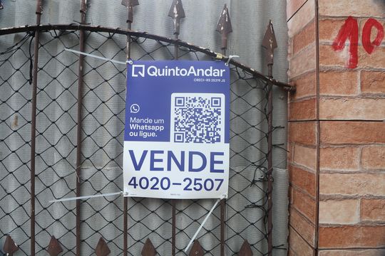 Placa de casa à venda com 2 quartos, 60m² em Guajuviras, Canoas