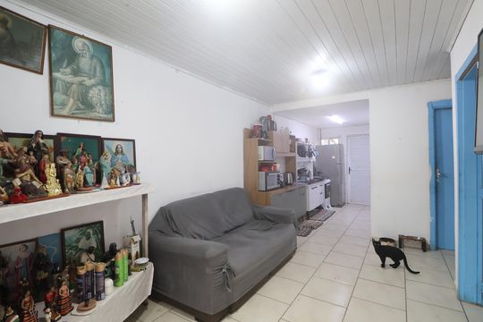 Casa à venda com 2 quartos, 60m² em Guajuviras, Canoas