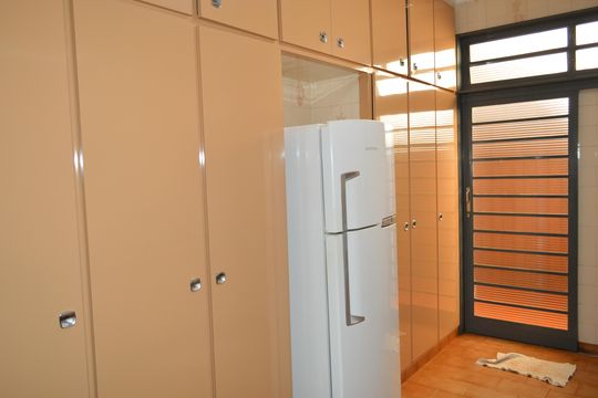 Cozinha de casa para alugar com 3 quartos, 176m² em Jardim Paulistano, Ribeirão Preto