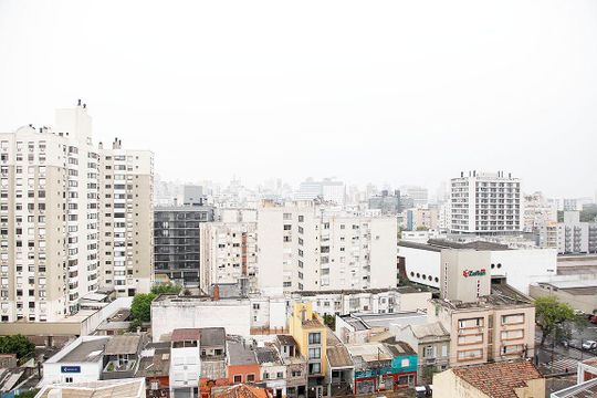 Sala Vista de apartamento para alugar com 3 quartos, 79m² em Cidade Baixa, Porto Alegre