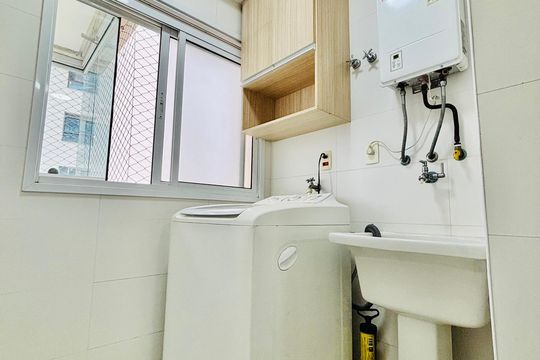 Lavanderia de apartamento à venda com 2 quartos, 76m² em Dezoito do Forte Empresarial/alphaville., Barueri