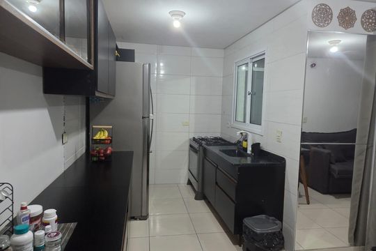 Cozinha de apartamento à venda com 2 quartos, 56m² em Parque Capuava, Santo André