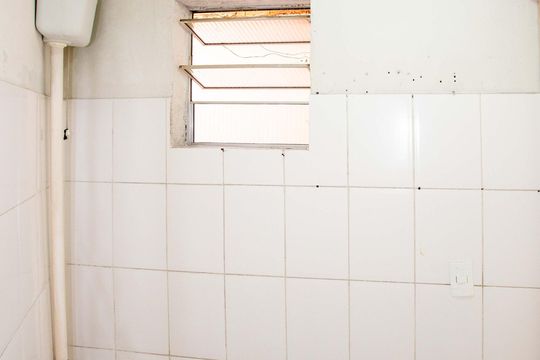 Banheiro de casa para alugar com 1 quarto, 50m² em Eldorado, Diadema