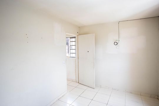 Quarto de casa para alugar com 1 quarto, 50m² em Eldorado, Diadema