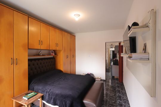 Suíte de casa à venda com 2 quartos, 162m² em Vila Guaraciaba, Santo André