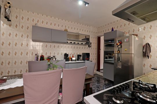 Cozinha de casa à venda com 2 quartos, 162m² em Vila Guaraciaba, Santo André