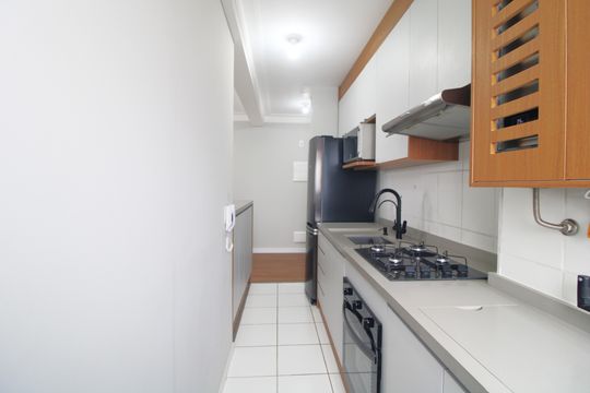 Cozinha de apartamento para alugar com 2 quartos, 46m² em Socorro, São Paulo