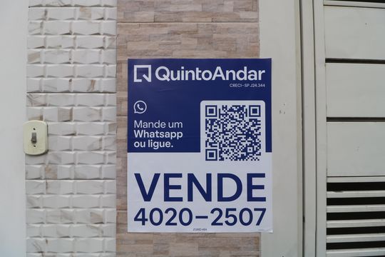 Fachada de casa à venda com 3 quartos, 130m² em Vila Santa Clara, São Paulo