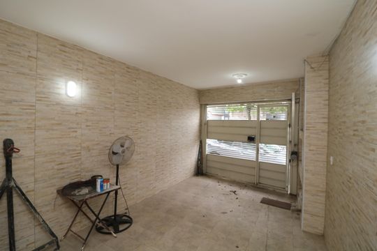 Garagem de casa à venda com 3 quartos, 130m² em Vila Santa Clara, São Paulo