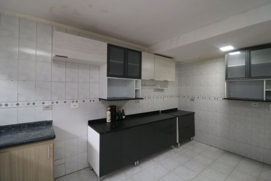 Cozinha de casa à venda com 3 quartos, 130m² em Vila Santa Clara, São Paulo