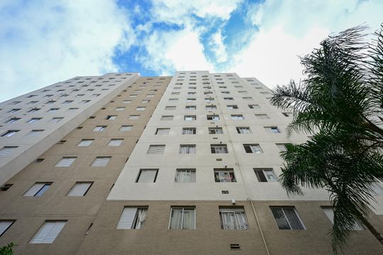 Fachada de apartamento à venda com 2 quartos, 43m² em Vila Prel, São Paulo