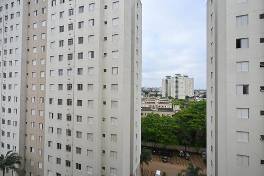 Vista de apartamento à venda com 2 quartos, 43m² em Vila Prel, São Paulo