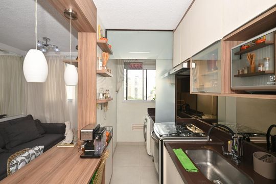 Cozinha de apartamento à venda com 2 quartos, 43m² em Vila Prel, São Paulo