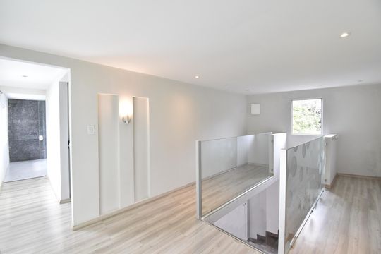 Corredor de casa para alugar com 2 quartos, 182m² em Mossunguê, Curitiba