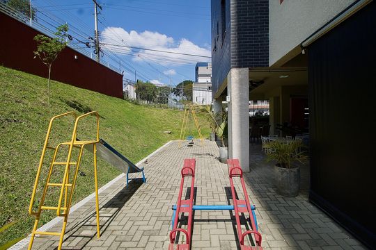 Área comum - Playground de apartamento para alugar com 1 quarto, 26m² em Tingui, Curitiba