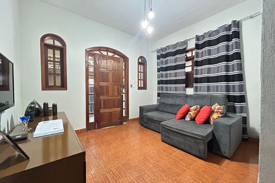 Casa à venda com 3 quartos, 84m² em Jardim Laguna, Contagem