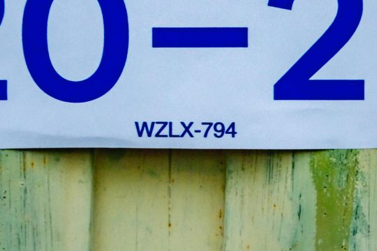 Placa  de casa de condomínio à venda com 2 quartos, 44m² em Planalto, Belo Horizonte