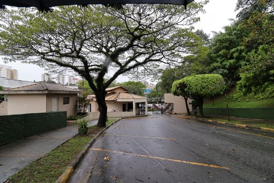 Fachada de apartamento à venda com 3 quartos, 75m² em Jardim Umuarama, São Paulo