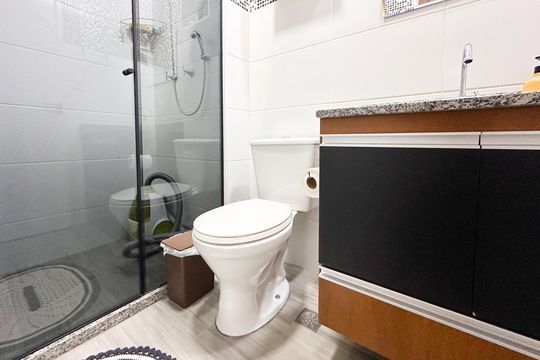 Banheiro Social de apartamento à venda com 2 quartos, 57m² em Planalto, São Bernardo do Campo