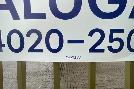 Placa Instalada em 19/09/2026 - Cod.ZHXM-23 de apartamento para alugar com 2 quartos, 40m² em Feitoria, São Leopoldo
