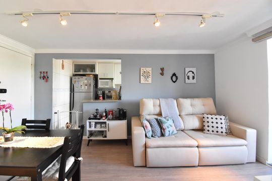 Apartamento à venda com 2 quartos, 59m² em Cabral, Curitiba