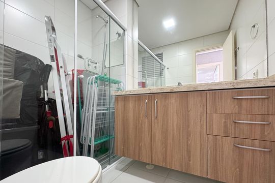 Banheiro - Suíte de apartamento à venda com 2 quartos, 70m² em Vila Dayse, São Bernardo do Campo