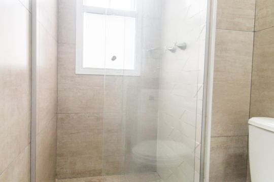 Banheiro de apartamento para alugar com 1 quarto, 57m² em Vila Nossa Senhora da Escada, Barueri