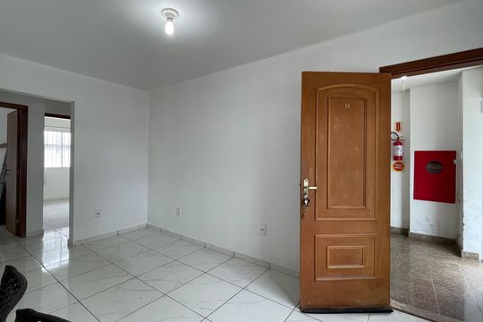 Sala de apartamento para alugar com 3 quartos, 75m² em Caminho Novo, Palhoça