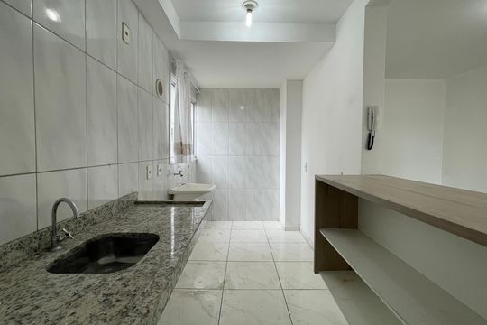 Cozinha de apartamento para alugar com 3 quartos, 75m² em Caminho Novo, Palhoça