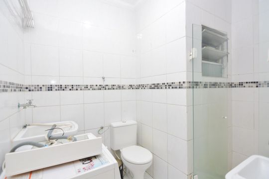Banheiro de apartamento para alugar com 1 quarto, 30m² em Jardim Santa Mena, Guarulhos