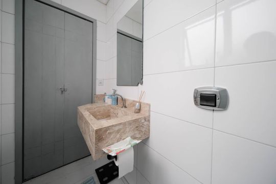 Banheiro de casa à venda com 3 quartos, 144m² em Vila Ré, São Paulo