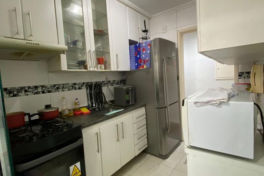 Cozinha de apartamento à venda com 3 quartos, 55m² em Jardim Monte Alegre, São Paulo