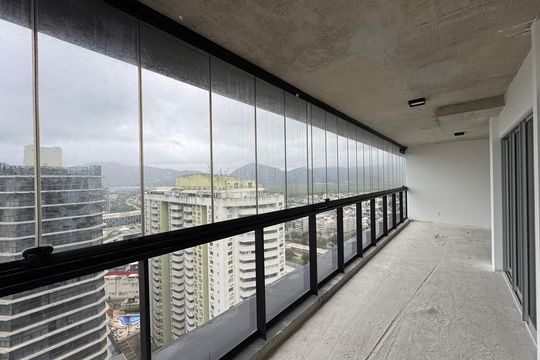 Varanda de apartamento para alugar com 2 quartos, 84m² em Recreio dos Bandeirantes, Rio de Janeiro