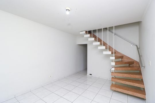 Casa para alugar com 2 quartos, 150m² em Parque Oratório, Santo André