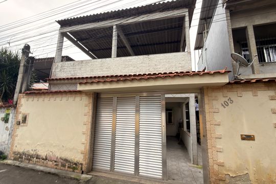 Fachada de casa para alugar com 3 quartos, 70m² em Vila Santa Alice, Duque de Caxias