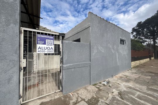 Fachada de casa para alugar com 1 quarto, 60m² em Ipanema, Porto Alegre