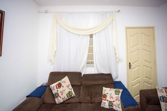 Sala de casa à venda com 4 quartos, 115m² em Casa Grande, Diadema
