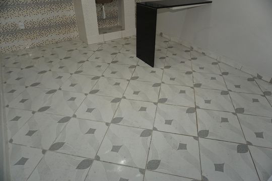 Cozinha de casa para alugar com 1 quarto, 28m² em Jardim Vitória, Embu das Artes