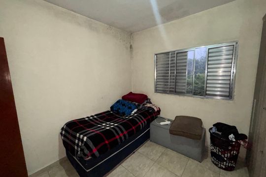 Quarto 2 de casa à venda com 3 quartos, 220m² em Roncon, Ribeirão Pires