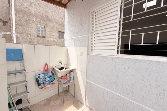 Área de Serviço de casa para alugar com 1 quarto, 51m² em Residencial das Flores, Várzea Paulista