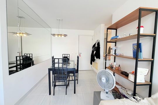 Sala de kitnet/studio à venda com 1 quarto, 45m² em Brooklin, São Paulo
