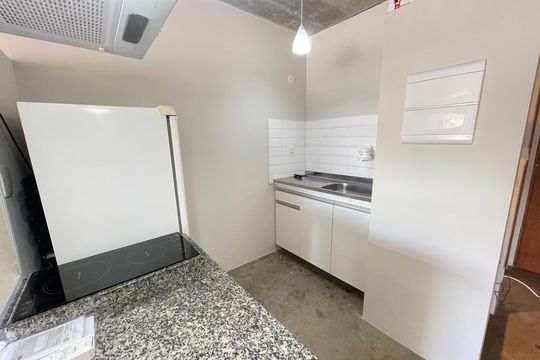 Cozinha de kitnet/studio para alugar com 1 quarto, 35m² em Vila Indiana, São Paulo
