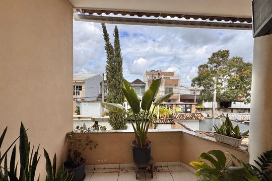 Quarto 1 - Varanda de casa de condomínio à venda com 3 quartos, 134m² em Ilha de Guaratiba, Rio de Janeiro